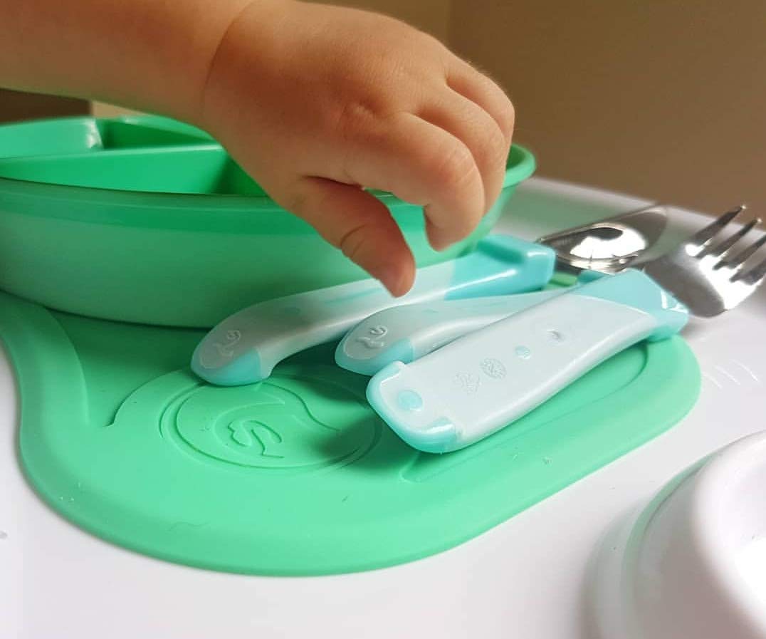 twistshake-babybesteckset-edelstahl-12m-l-ffel-gabel-messer-pastellgrau image 5