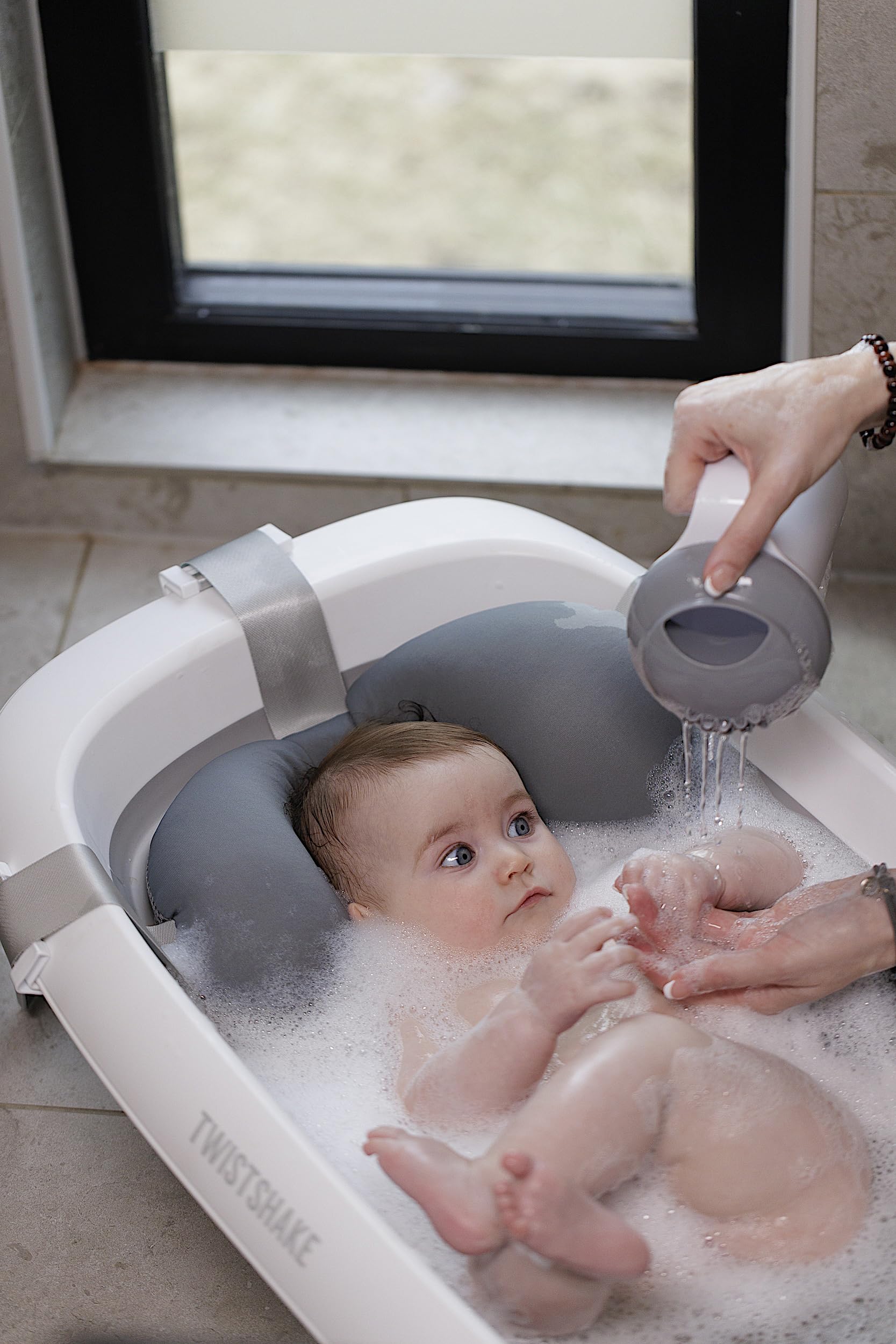 twistshake-faltbare-babybadewanne-30-l-0-m-grau-wei-79-5-x-47-5-cm image 8