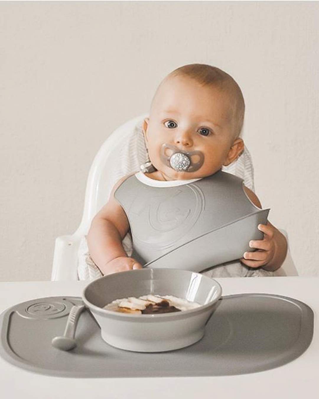 twistshake-baby-sch-ssel-520-ml-mit-deckel-grau-ab-6-monaten image 2