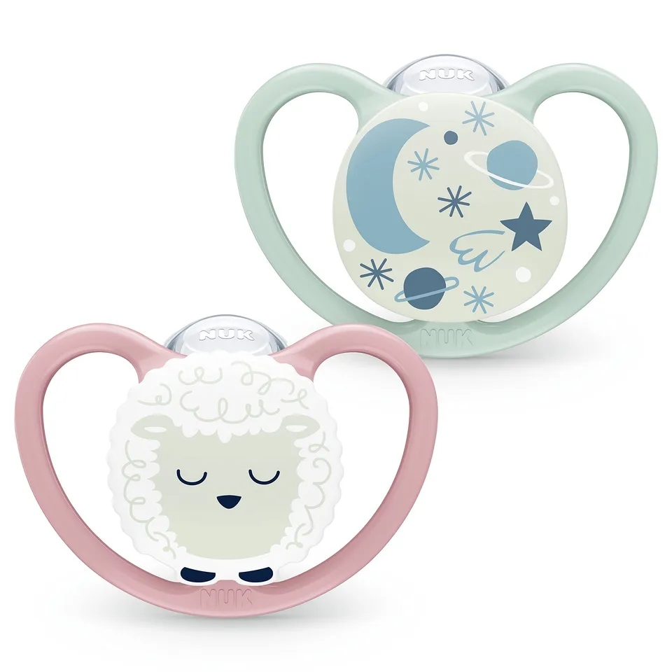 nuk-space-night-babyschnuller-0-6-monate-im-dunkeln-leuchtend-mit-extra-gro-en-l image 1